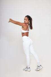 EFFORTLESS V WAISTBAND LEGGINGS IN WHITE